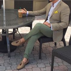 Unique Outfit Ideas, Chique Outfit, Unique Outfit, Mens Fashion Suits, Basic Shirts, Gentleman Style, Mens Casual Outfits, Suit Fashion, Suit And Tie