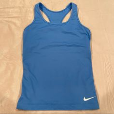 Nike Pro Women’s Dri-Fit Tank Top With Built In Bra. Nwot. Measurements In Pictures. Track Essentials, Thrift Ideas, Compression Tank Top, Track Star, Nike Pro Women, Nike Tank, Nike Tank Tops, Running Workout, Workout Tank Tops