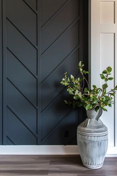 15 Wood Trim Accent Wall Ideas That'll Instantly Upgrade Your Home Wood Slat Dining Room, Entryway Wood Wall, Dining Accent Wall Ideas, Accent Wall Wood Trim, Wood Trim Accent Wall Bedroom, Box Trim On Wall, Entry Accent Wall, Wood Trim Interior, Trim Accent Wall Ideas