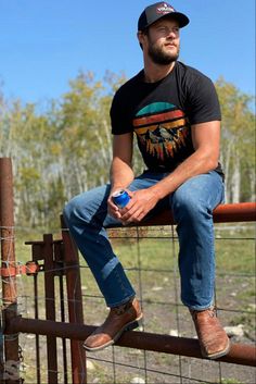 Country Guys, Mens Outdoor Fashion, Cowboy Boots Outfit, Cowboy Outfit, Boots Men Outfit