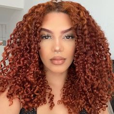 𝐊𝐞 𝐂𝐚𝐦𝐚𝐫𝐠𝐨 | Beleza e Maternidade ✨ on Instagram: "🧡" Red Hair Orange Highlights, Highlights Curly, Hair Orange, Cute Natural Hairstyles, Hair Color Orange, Orange Highlights, Red Curly Hair