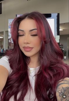 Fun But Subtle Hair Color, Hair Inspo Color Latina, Dimensional Cherry Red Hair, Hair Color Ideas For Hispanics, Smudge Root Red Hair, Dark Maroon Red Hair, Red Front Pieces Of Hair, Wine Red Hair With Money Pieces, Red Hair Looks Outfits