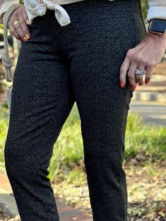 Glitter meets comfort in these sparkly black knit legging pants! With a stretchy fit, comfy waistband, and casual vibe, they're perfect for lounging or stepping out with flair. The speckled design adds a subtle shimmer, while the two back pockets bring a touch of practicality to this effortlessly chic look. Fits true to size. Model is wearing a size Small. Clog Heels, Legging Pants, Discount Jewelry, Knit Leggings, Holiday Books, Capri Blue, Blue Gifts, Latest Outfits, Stepping Out