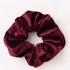 Upgrade your bridesmaid proposal box with our high-quality velvet scrunchies! Made with gentle material for all hair types, they provide a secure and comfortable hold all day long. Feature Soft, comfortable, no crease scrunchies Can be used as hair accessory or as bracelet Various color options for OOTD Velvet Scrunchie Hairstyles, Brown Silk Scrunchie, Maroon Scrunchie, Pink Satin Scrunchie, Purple Scrunchie, Velvet Hair, Proposal Box, Hair Scrunchies, Bridesmaid Proposal Box