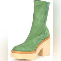 Free People Gigi Ankle Boot Emerald Edge Eu 37.5 (Us Women's 7.5) M Condition Is New With Box. Gigi Ankle Boots, Green Leather Ankle Platform Boots, Green High Heel Suede Boots, Suede Pointed Toe Platform Boots, Green Suede High Heel Boots, Suede Platform Boots With Pointed Toe, Green Leather Ankle-high Platform Boots, Green High Ankle Heeled Boots For Spring, Spring Leather Ankle Platform Boots