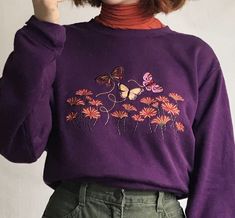 Purple Floral Embroidery Top For Fall, Purple Floral Embroidered Top For Fall, Purple Vintage Sweatshirt For Fall, Vintage Purple Sweatshirt For Fall, 90s Embroidered Long Sleeve Sweatshirt, 90s Embroidered Fall Sweatshirt, 90s Embroidered Sweatshirt For Fall, Purple Floral Embroidered Crew Neck Top, Purple Crew Neck Top With Floral Embroidery