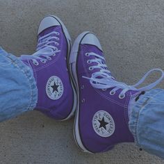 New purple converse
Photo inspiration 
Instagram posts Purple Converse Aesthetic, All Star Aesthetic, Neon Purple, Purple Lilac, Aesthetic Colors, Converse High Tops