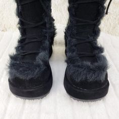 Alternative Style Winter Boots With Round Toe, Gothic Black Platform Boots For Winter, Black Gothic Platform Boots For Winter, Emo Leather Platform Boots For Winter, Black Winter Boots With Alternative Style, Black Platform Boots For Alternative Winter Fashion, Alternative Black Winter Boots, Alternative Style Black Winter Boots, Black Alternative Style Winter Boots