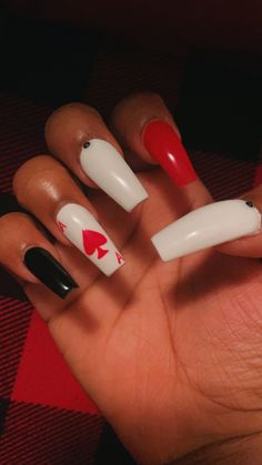 His And Her Nail Ideas, Western Ace Of Spades Nails, Ace Of Spades Nail Design, Ace Of Spade Acrylic Nails, Western Spade Nails, Red Country Nails, Ace Nails Designs, Ace Of Spades Nails, Deck Of Cards Acrylic Nails