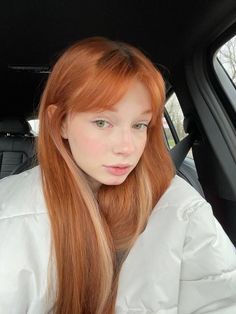 Natural Orange Hair, Bright Ginger Hair, Ginger Haircut, Ginger Hair Styles, Ginger Hair With Highlights, Orange Hair Aesthetic, Ginger And White Hair, Orange Hairstyles, Orange Hair Girl