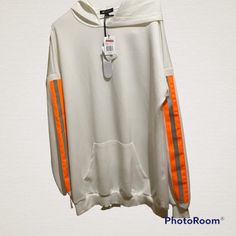 Waisted Collection Sz M Sweatshirt Hoodie White Pullover New W/Tag Some Marks, Scuffs, Wear From Being Store Display Or On Rack Long Sleeve With Neon Orange & Reflective Stripe Pull-Over Hood Does Not Have String Scuff/Scrape On Left Rear Shoulder See Picture Pouch Pocket In Front 65% Polyester/30% Viscose/5% Elastane -Material Is More Of A Knit See Pictures Trendy White Long Sleeve Sweatshirt, White Sweater For Streetwear In Fall, Trendy White Sweatshirt, White Sweater For Fall Streetwear, White Fall Sweater For Streetwear, White Long Sleeve Casual Hoodie, White Long Sleeve Sweater For Streetwear, White Long Sleeve Streetwear Sweater, White Relaxed Fit Long Sleeve Hoodie