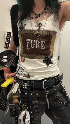 Draincore Outfits, Punk Outfit Ideas, Punk Fits, Punk Ideas, Punk Fashion Diy, Funky Clothes, Alt Clothes