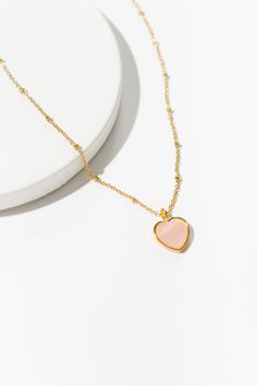 Cove Necklace Rose Quartz Heart Gold WOMEN'S NECKLACE Cove Accessories Necklace With Heart, Heart Shaped Pendant Necklace, Heart Shaped Pendant, Rose Quartz Pendant, Rose Quartz Heart, Necklace Rose, Heart Shape Pendant, Gold Plated Jewelry, Beaded Chain