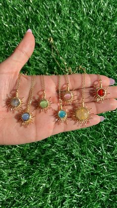 Gold Hippie Jewelry, Home Made Necklace, Jewerly Diy Ideas, Hippie Gifts, Dope Jewelry Accessories, Necklace Sun, Wire Pendants, String Necklace