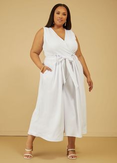 Cropped Wide Leg Jumpsuit, White Plus Size White Outfit, White Party Attire, Boat Party Outfit, White Jumpsuit Wedding, Jumpsuit Plus Size, Wedding Pants, White Party Outfit, Africa Trip, Cocktail Party Outfit