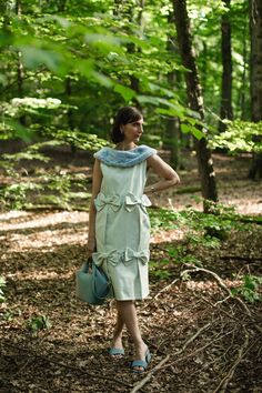 This sewing pattern for a loose-fitted dress combines style and ease, featuring beautiful pleats and four front bows. Whether you're looking to upgrade your wardrobe or take on a new sewing project, this pattern offers a versatile and comfortable dress option. It's perfect for sewists at any skill level who want to create a chic design that’s great for all seasons. Dive into your next sewing adventure with this unique pattern! Comes with a full Youtube Video tutorial on how to make it.