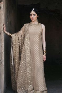 Suit Design Punjabi, Ladies Suit Design, Shirt And Trouser, Zara Shahjahan, Shadi Dresses, Ladies Suit