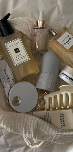 Hand Cream, Body Skin, Beauty Care, Makeup Inspo, Skin Makeup, Beauty Skin, Skin Care Routine