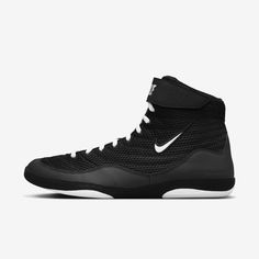 the nike zoom basketball shoe in black and white