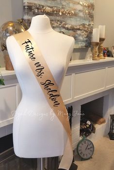 "Double faced satin sash is perfect for your upcoming wedding, hen party or bachelorette party. PRODUCT INFO: - \"the bride, bride to be, bridesmaid, matron or maid of honor\" sash - For customization please contact me! - 3\" wide double-faced satin sash. - Sash is approximately 72\" long, and open ended at the hip. (Length can be adjusted by request please send me a message) - Comes with a genuine 40mm (approximately 8mm) Swarovski crystal pinch pin and an adhesive Velcro coin so you can custom Wedding Matching Outfits, Bride To Be Decorations, Hen Party Sash, Bachelorette Sash, Bachelorette Party Favor, Sisters Wedding, Bride To Be Sash