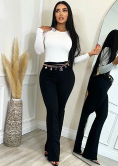 High waisted Wide leg Not See-through Stretchy Model is wearing size small Black Pants White Shirt, Baddie Business Outfits, Baddie Business, Outfits For Dinner, Cute Professional Outfits, Fashionable Work Outfit, Professional Outfits Women, Business Outfits Women, Pants White