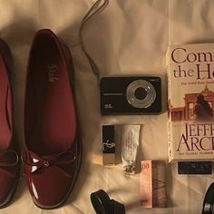 Red Stuff Aesthetic, Reema Core, Cute Red Aesthetic, Vintage Red Aesthetic, Life Style Aesthetic, Red Vibe, What's In My Bag, Red Autumn, Dark Red Color