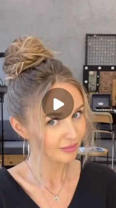 Cute Hairstyles For Long Straight Hair, Hair Stylist Outfit, Straight Hair Updo, Bun Hack, Diy Curls, Hair Stules, Short Hair Updo Tutorial, Medium Hair Styles For Women, Easy Bun Hairstyles