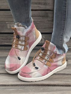 Upgrade your shoe game with our Cozy Chic Winter Print Fluffy Casual Shoes. Designed specifically for plus size individuals Fluffy Shoes, Chic Plus Size, Printed Flats, Plus Size Winter, Winter Print, Boots Women Fashion, Cozy Chic, Toe Boots, Casual Flats