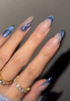 Nails For Blue Sparkly Dress, Nails Blue With Design, Denim And Diamond Nails Ideas, Dark Blue With Gold Nails, Nails That Match Blue Dress, Nails For A Navy Dress, Navy Blue Nails Designs Classy, Simple Blue Winter Nails, Dark Blue Chrome Nails Designs