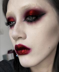 Mouth Stitches Makeup, Sunken Makeup, Dark Holiday Makeup, Black Red Eyeshadow, Dark Valentine Makeup, Glam Alt Makeup, Powerful Makeup Looks, Winter Goth Makeup, Red Tears Makeup