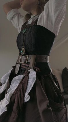 Teal Pirate Outfit, Pirate Cove Aesthetic, Pirate Steampunk Women, Steampunk Outfits Aesthetic, Steampunk Outfit Aesthetic, Steampunk Casual Outfits, Fem Pirate Aesthetic, Steampunk Aesthetic Clothes, Pirate Modern Outfit