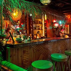 Reggae Bar In Jamaica #caribbeanbtv #jamaica #rasta Bar In Casa, Tiki Bar Decor, Tiki Decor, Tiki Lounge, Tiki Art, Vintage Tiki, Backyard Bar, Tiki Hut, Bar Cart Decor