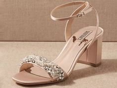 Bridal Shoes Block Heel Comfortable, Chunky Heel Wedding Shoes Bridal, Comfortable Heels Wedding, Comfortable Shoes For Wedding Guest, Simple Wedding Shoes Block Heel, Low Block Heel Wedding Shoes, Wedding Guest Shoes Heels, Block Heel Bridal Shoes, Block Wedding Heel