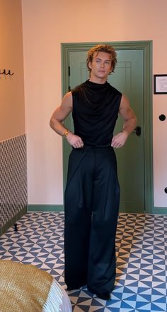 Model:Alejandrosw Fem Boy Outfits, Genderqueer Fashion, Loafers Outfit, Pants Pattern, Men Looks, New Outfits, Christmas Party, Boy Outfits, Fashion Inspo