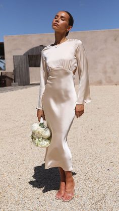 Elegant Midi Dress Wedding, Midi Dress Wedding, Bridesmaids Gowns, Long Sleeve Bridesmaid Dress, Champagne Bridesmaid Dresses, Bridesmaid Dresses With Sleeves, Bridesmaid Dressing Gowns, Midi Dress Formal, Modest Bridesmaid Dresses