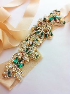 emerald green and gold reception | Gold and Emerald Green Bridal Belt- Vintage Wedding- Swarovski Crystal ... Diy Wedding Dress Sash, Emerald Wedding Dresses, Wedding Dress With Gold, Bridal Headpiece Vintage, Gold And Emerald, Bridal Belts, Emerald Green Weddings, Great Gatsby Wedding, Pearl Headpiece