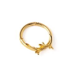 14k Gold Twig Septum Clicker Ring, hinged segment dainty septum ring 16g for helix, tragus, daith, rook piercing ring, cartilage jewelry - Etsy Brasil Dainty Septum Ring, Dainty Septum, Septum Gold, Gold Septum Ring, Gold Twigs, Gold Septum, Cute Nose Piercings, Septum Piercing Jewelry, Daith Jewelry