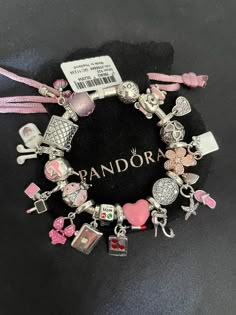 Girly Pandora Bracelet, Full Pandora Charm Bracelet, Cute Pandora Bracelet, Pandora Charm Bracelet Aesthetic, Body Jewelry Diy, Pandora Bracelet Charms Ideas, Pink Gift Ideas, Pandora Charms Bracelet, Girly Bracelets