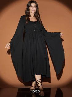 Black Long Sleeve Gothic Midi Dress, Black Witchy Dress For Fall, Witchy Black Dress For Fall, Bloom Chic, Boho Print Dress, Split Hem Dress, Long Tunic Tops, Pink Bodycon Dresses, Midi Maxi Dress