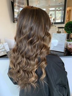 Toned Down Balayage, Light Brown Curled Hair, Creamy Brown Balayage, Curled Brown Hair, Ash Brown Hair Balayage, Highlights Curly Hair, Brown Hair Looks, Perfect Hair Color