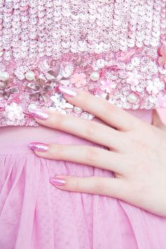 » DIY Pop Rocks Candy Recipe Diy Pop, Designer Nails, Candy Recipe, Pink Glitter Nails, Pink Nail Polish, Metallic Pink, Your Outfit