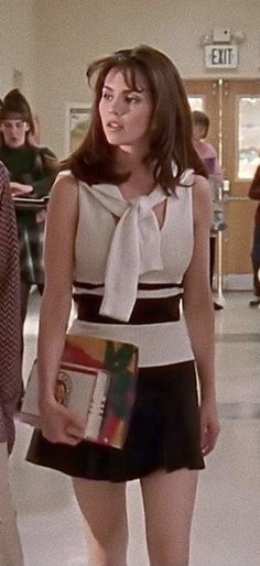 Tv Outfits Women, 90s Preppy Fashion, Corporate Barbie, 90s Movies Fashion, 90s Preppy, 90s Inspired Outfits, Outfit Inspired, Movies Outfit, 90s Fashion Outfits