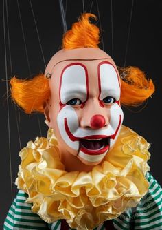 Clown Marionette, Girl Clown, Czech Marionettes, Famous Clowns, Clown Photos, Howdy Doody, Evil Clown, Clown Tattoo, Kitsune Mask