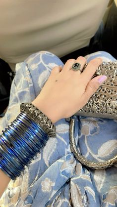 #blue #banglestack #asthetictumblr Bangels Girl Aesthetic, Indian Blue Aesthetic, Blue Desi Aesthetic, Blue Bangles Set, Bangles Outfit, Bangle Collection, Thread Bangles Design