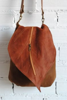 Leather Backpack Handbag, Forest Wood, Original Bags, Leather Bags Handmade, Leather Projects, Backpack Bag, Leather Work, Bags And Purses, Girls Bags