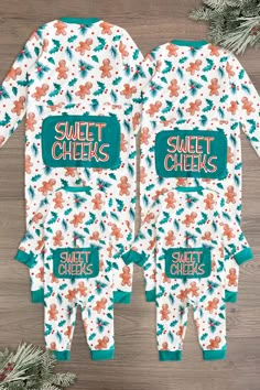 "Sweet Cheeks" Gingerbread Holly Family Pajamas | Sparkle In Pink Family Matching Christmas Pajamas Fun, Matching Christmas Pajamas Family, Family Holiday Pictures, Goldendoodle Mom, Distressed Leggings, Holly Print, Santas Coming, Sparkle In Pink, Christmas 2025