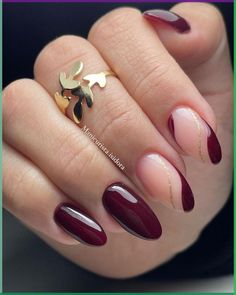 Nail art | snowflake | winter nails | white nails | nude nails | easy nail tutorial | nail tutorial | nail technique | Christmas nails | snowflake nails | Red Short Nails Design, Burgundy Nail Art Designs, Red Autumn Nails, Red And Gold Nails, Simple Fall Nails, Gold Nail Designs, Fall Gel Nails, Christmas Nails Easy, Matte Nails Design