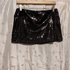 Size Small Little Black Mini Skirt Made With Black Sequence, Never Worn. It Has Matching Cropped Cardigan That's Selling Separately. But Can Also Be Sold Together Tyler Concert, Black Sequin Skirt, Rockstar Girlfriend, Wardrobe Clothes, Dream Fashion, Dr Wardrobe, Dark Makeup, Sequin Mini Skirts, Fashion Closet