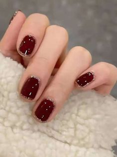 Free Returns ✓ Free Shipping✓. Upgrade Your Look With 24pcs Short Square Burgundy Solid Color Glossy Glitter Fake Nail & 1sheet Tape & 1pc Nail File Press On Nails Nail Supplies- Press On False Nails at SHEIN. Short Fake Nails, Nagel Tips, Fake Nails With Glue, Burgundy Nails, Jelly Nails, Diamond Nails, Nailed It, Stick On Nails, Artificial Nails