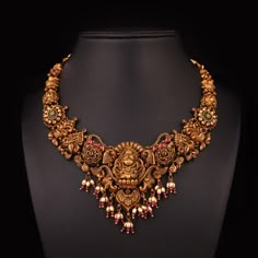 Antique Gold Jewelry Indian Necklaces, Simple Necklace Designs Gold Indian, Short Necklace Designs Gold, Gold Jewellery Video, Temple Jewellery Necklace, Short Necklace Gold, Nakshi Necklace, Latest Gold Jewellery Designs, Jewellery Video